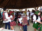 96 traditional dancing easter in maramures